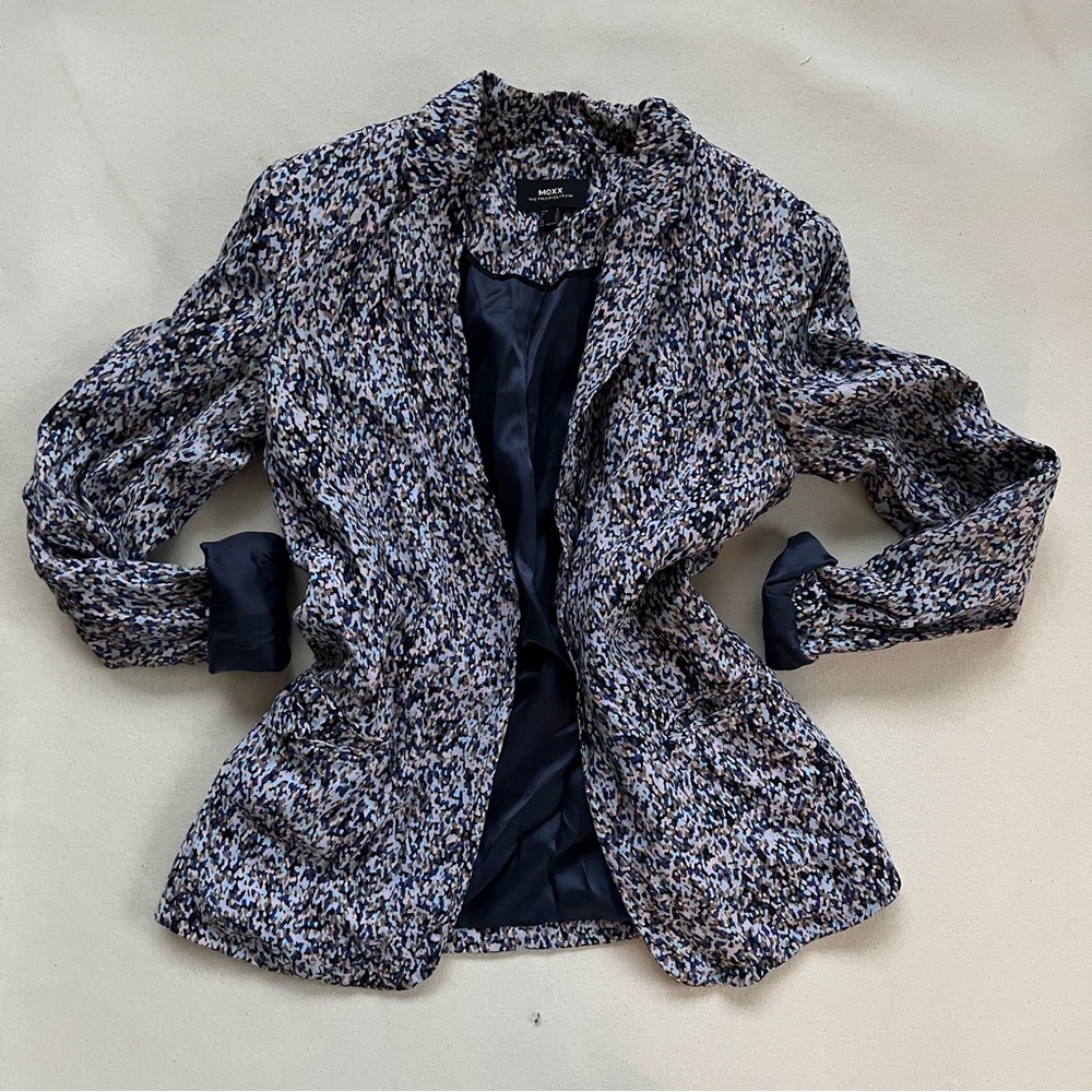 Blue & Pink Dotted Blazer